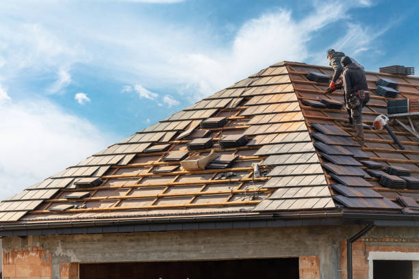 Best Wood Shake Roofing  in Saylorville, IA